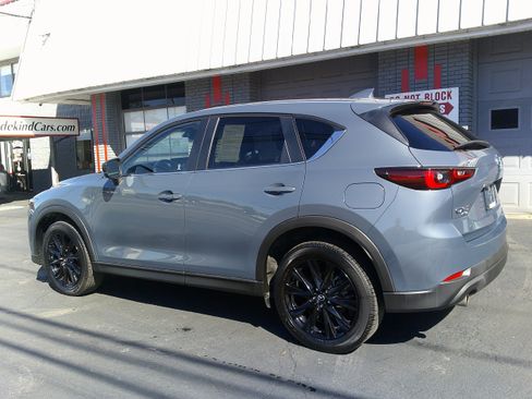 Used 2025 MAZDA CX-5 Carbon Edition image 5
