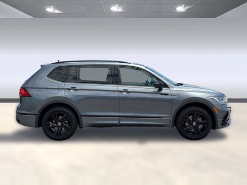 Certified 2024 Volkswagen Tiguan SE R-Line AWD/4WD image 6