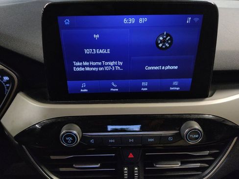 Used 2020 Ford Escape SE FWD image 25