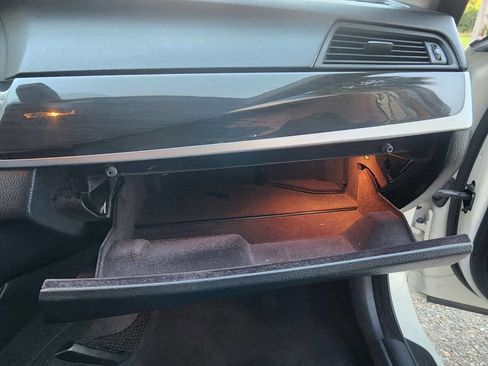 Used 2012 BMW 528i Sedan image 31