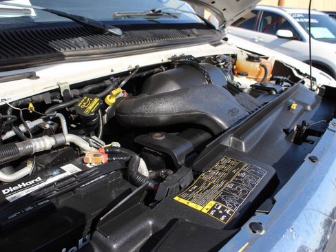 Used 2013 Ford E-450 and Econoline 450 Super Duty w/ Shuttle Bus Prep Pkg image 8