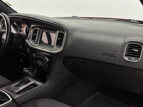 Used 2022 Dodge Charger SXT image 32