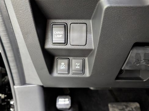 Used 2026 Nissan Frontier PRO-4X w/ Pro-4x Convenience Package image 21