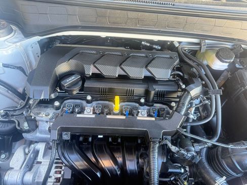 Used 2025 Hyundai Venue SEL image 34