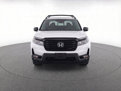 Used 2023 Honda Ridgeline Sport image 2