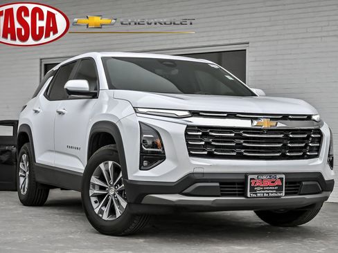 Used 2025 Chevrolet Equinox LT w/ Safety and Technology Package AWD/4WD image 1