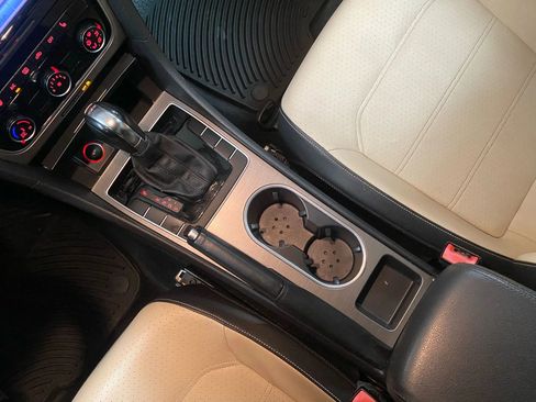 Used 2014 Volkswagen Passat TDI SE image 13