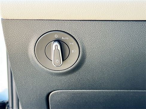 New 2025 Volkswagen Taos S image 10