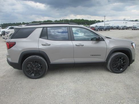 New 2026 GMC Terrain Elevation w/ Elevation Premium Package AWD/4WD image 3