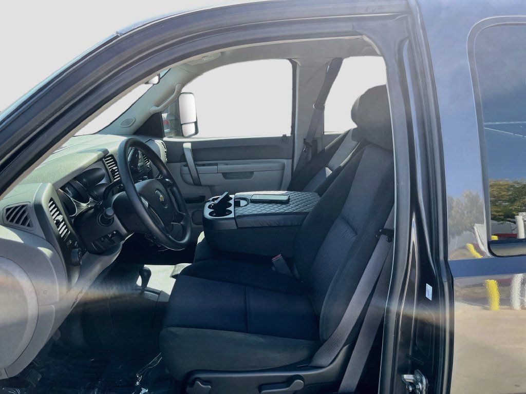 Used 2011 Chevrolet Silverado 2500 W/T AWD/4WD image 19