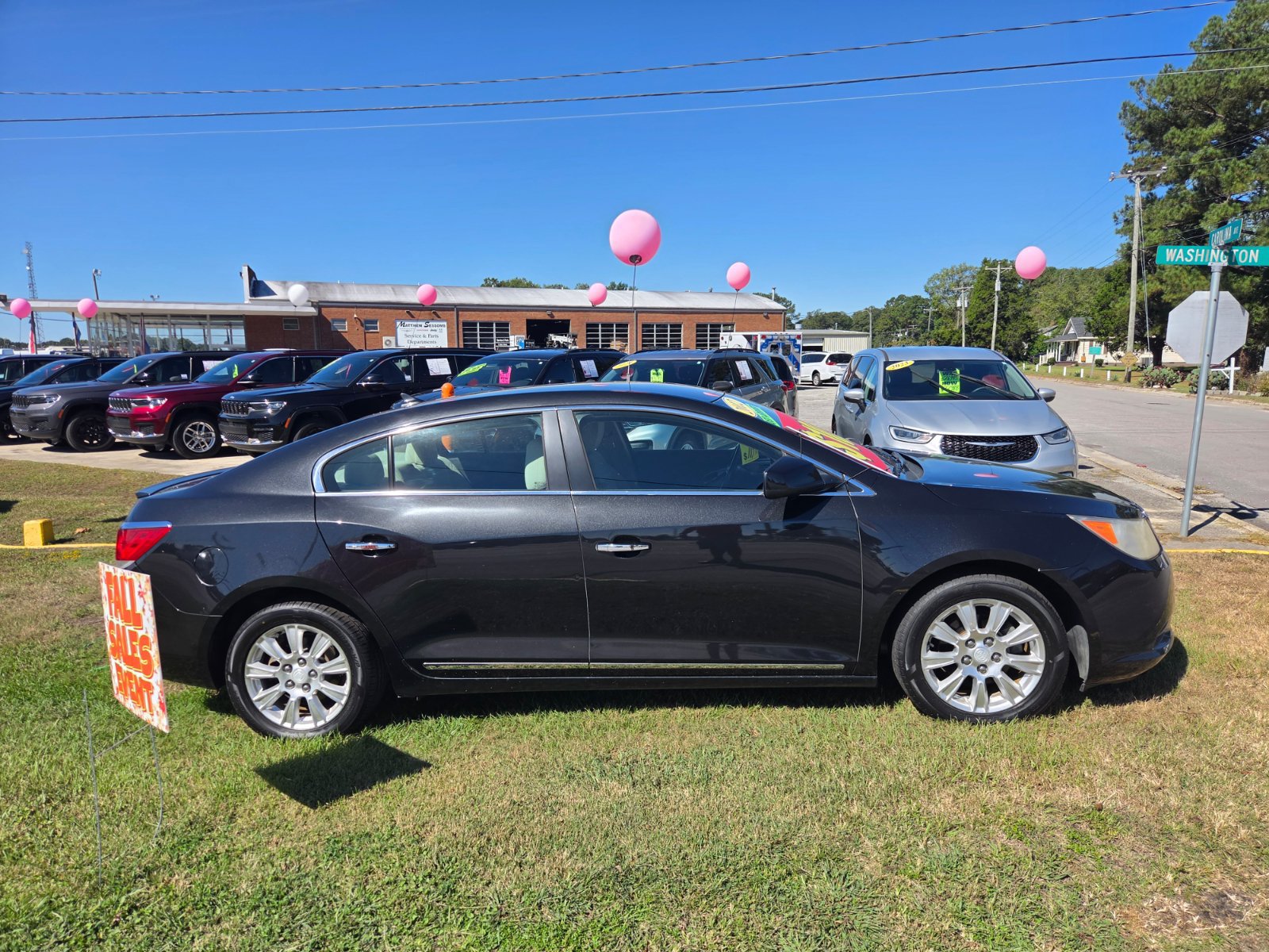 Used 2012 Buick LaCrosse FWD image 2