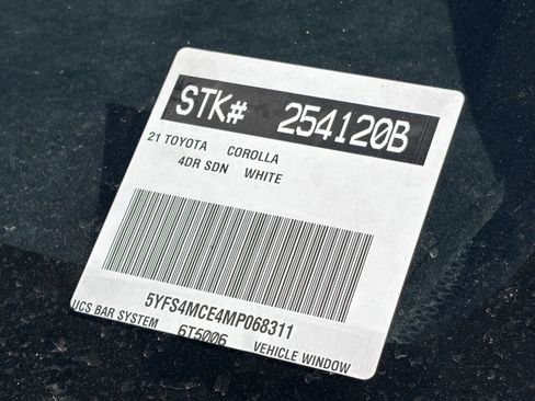 Certified 2021 Toyota Corolla SE w/ Carpet Mat Package (TMS) FWD image 14