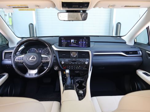 Used 2022 Lexus RX 350L Luxury w/ Accessory Package (Z1) FWD image 16