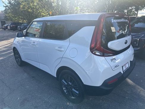 Used 2021 Kia Soul S image 6