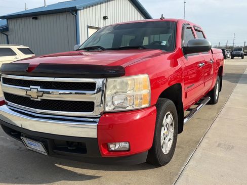 Used 2008 Chevrolet Silverado 1500 LT w/ Towing Package image 2