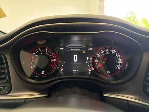 Used 2019 Dodge Challenger SXT w/ Plus Package image 11