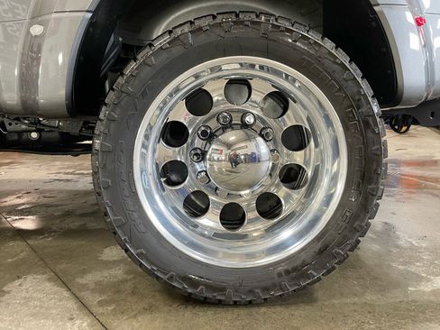 Used 2022 Ford F350 Limited image 11