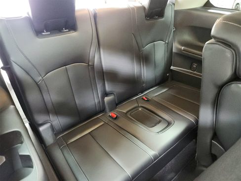 Used 2025 INFINITI QX60 Pure image 43