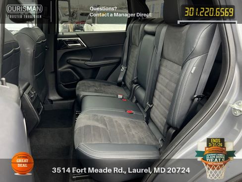 Used 2024 Mitsubishi Outlander SE image 18
