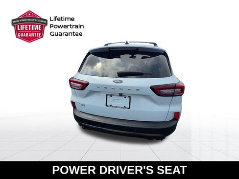 Used 2025 Ford Escape ST-Line w/ Tech Pack #1 FWD image 9