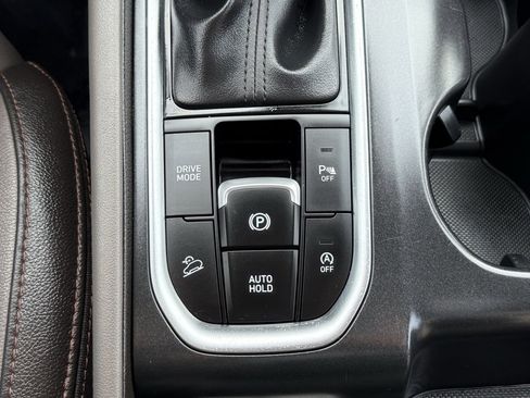 Used 2019 Hyundai Santa Fe Limited image 37