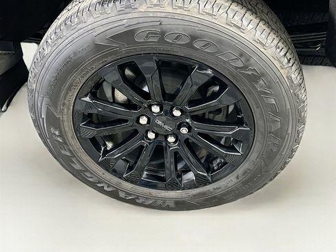 Used 2022 GMC Canyon Elevation w/ Trailering Package image 11