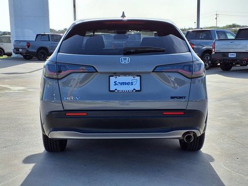 Used 2023 Honda HR-V Sport image 6