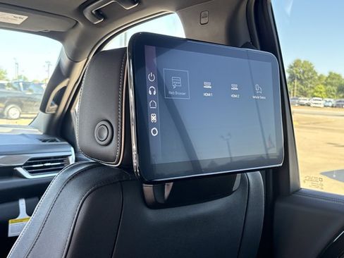 New 2026 GMC Yukon Elevation w/ Elevation Premium Package AWD/4WD image 9
