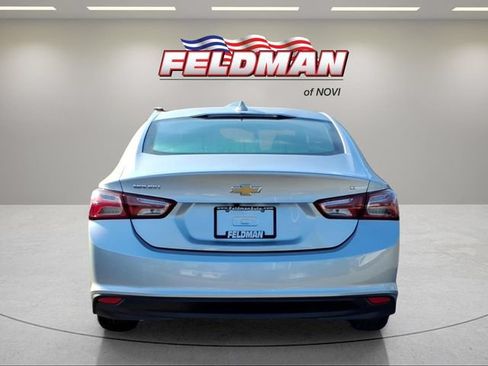 Used 2022 Chevrolet Malibu LT FWD image 4