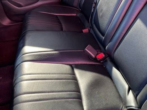 Used 2018 Honda Accord Hybrid image 10
