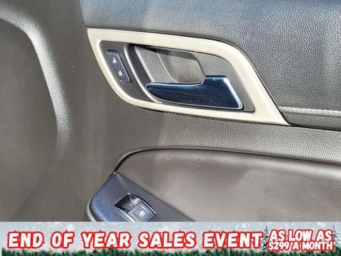 Used 2018 GMC Yukon Denali image 11