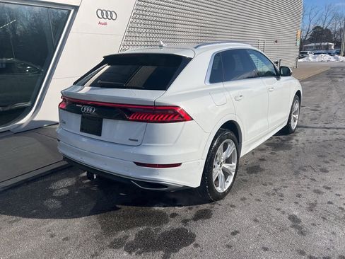 Used 2022 Audi Q8 Premium image 26