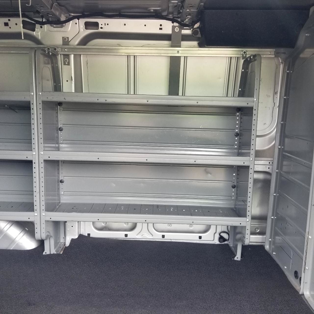 Used 2016 Ford Transit 250 130 Low Roof RWD image 15