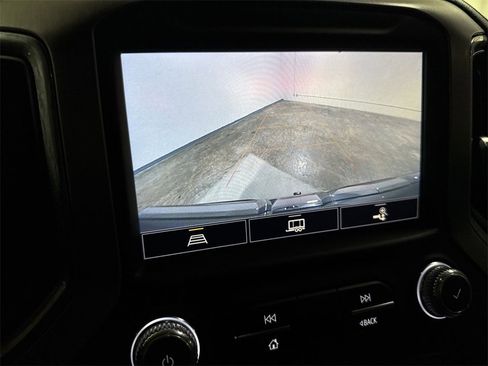 Used 2022 GMC Sierra 1500 SLT w/ SLT Convenience Package image 15