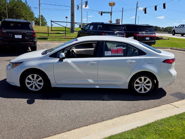 New 2026 Toyota Corolla LE FWD image 4