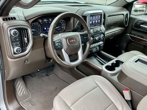 Used 2019 GMC Sierra 1500 SLT w/ SLT Premium Plus Package AWD/4WD image 40