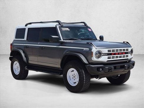 Used 2025 Ford Bronco Heritage Edition AWD/4WD image 3