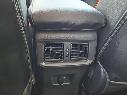 Used 2022 Toyota RAV4 LE FWD image 20