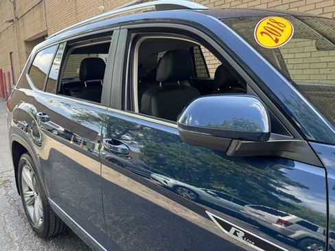 Used 2018 Volkswagen Atlas SEL w/ R-Line Package FWD image 7
