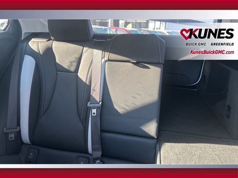 Used 2024 Buick Envision Sport Touring image 33