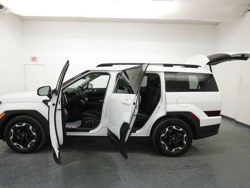 Used 2024 Hyundai Santa Fe SEL AWD/4WD image 28