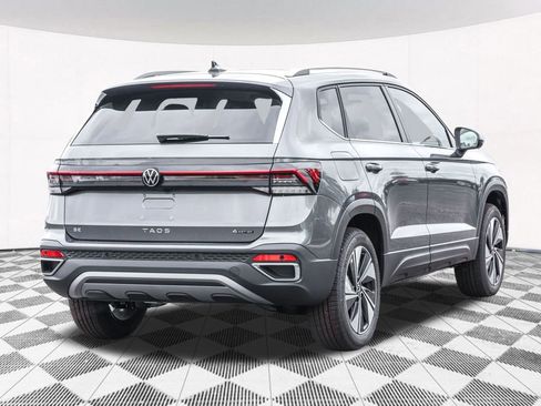 New 2025 Volkswagen Taos SE image 14