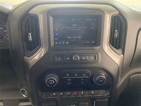 Used 2023 Chevrolet Silverado 1500 Custom Trail Boss w/ LPO, Dark Essentials Package image 38