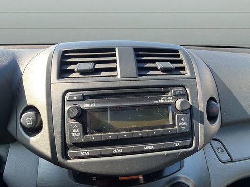 Used 2012 Toyota RAV4 4WD image 20