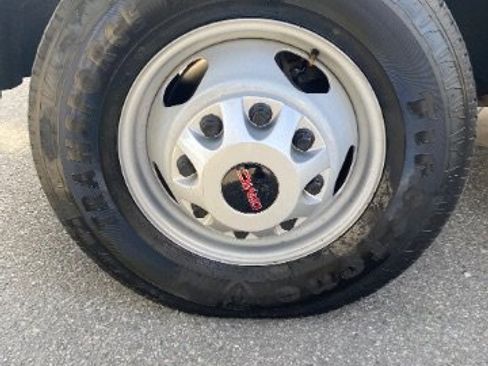 Used 2018 GMC Sierra 3500 4x4 Regular Cab w/ Sierra Convenience Package image 29