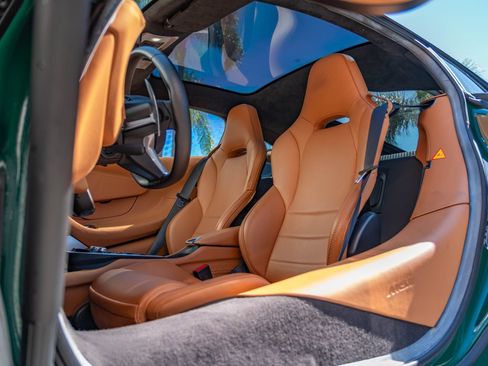 Used 2023 McLaren GT image 23