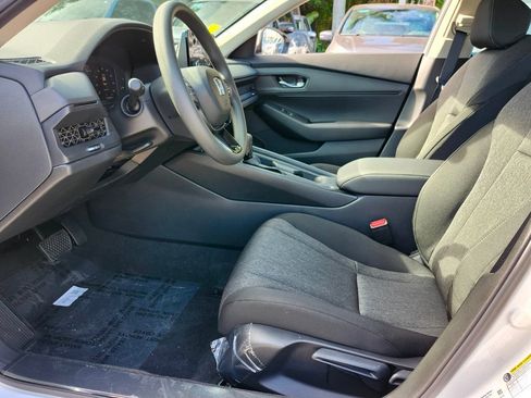 New 2025 Honda Accord LX image 5