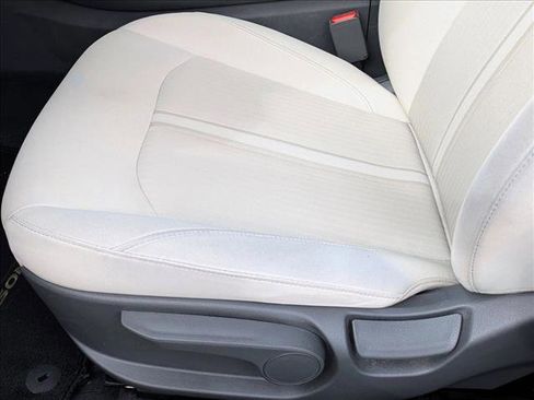 Used 2023 Hyundai Sonata SE w/ Cargo Package image 10