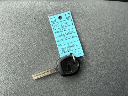 Used 2022 Chevrolet Colorado W/T image 38