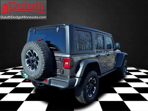 Used 2025 Jeep Wrangler Unlimited Rubicon image 5